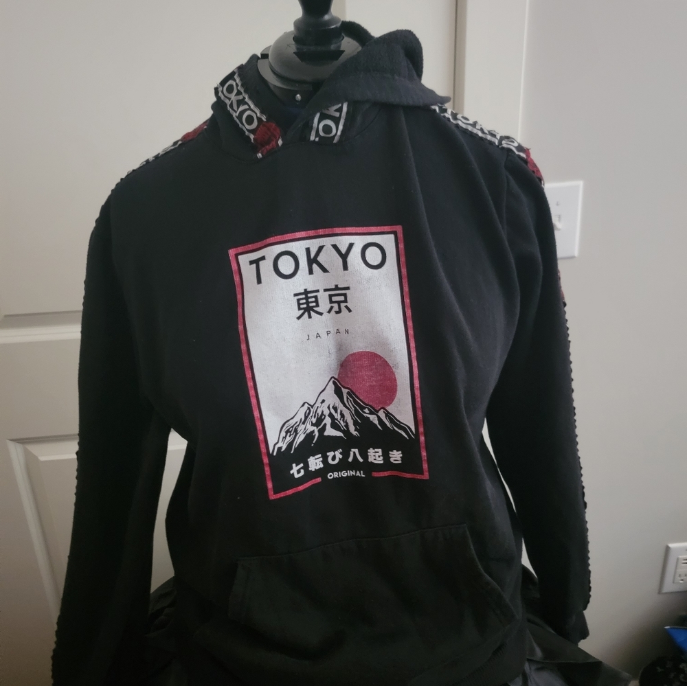 Fresh Laundry brand Tokyo hoodie